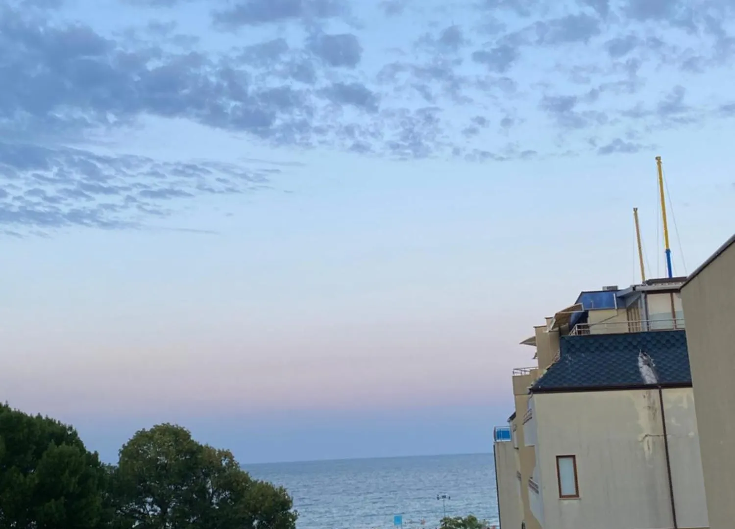 הקונטקטים של Central Beach Apartament